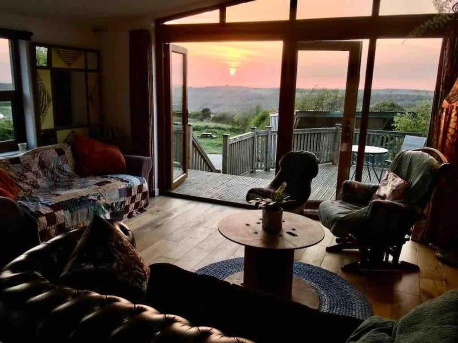 Spacious Cabin On Isolated Farm With Sea View Bude Ngoại thất bức ảnh